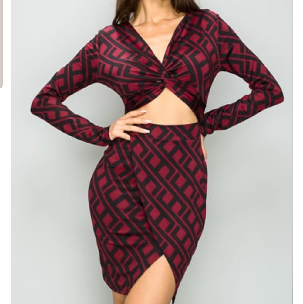 PRINT CHEST WRAP BODYCON DRESS - Picture 4 of 6